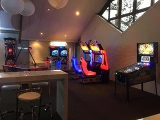 Flippers en arcades gewoon bij u thuis.