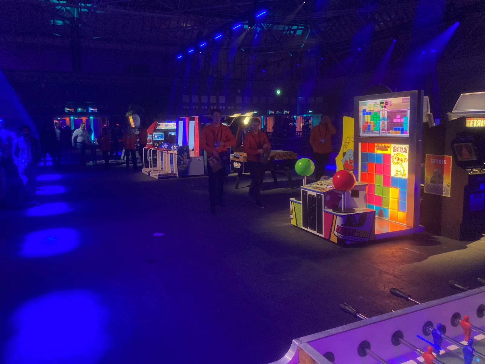 Flippers en arcades op uw personeelsfeest.